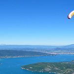 Parapent sur le lac d'Annecy